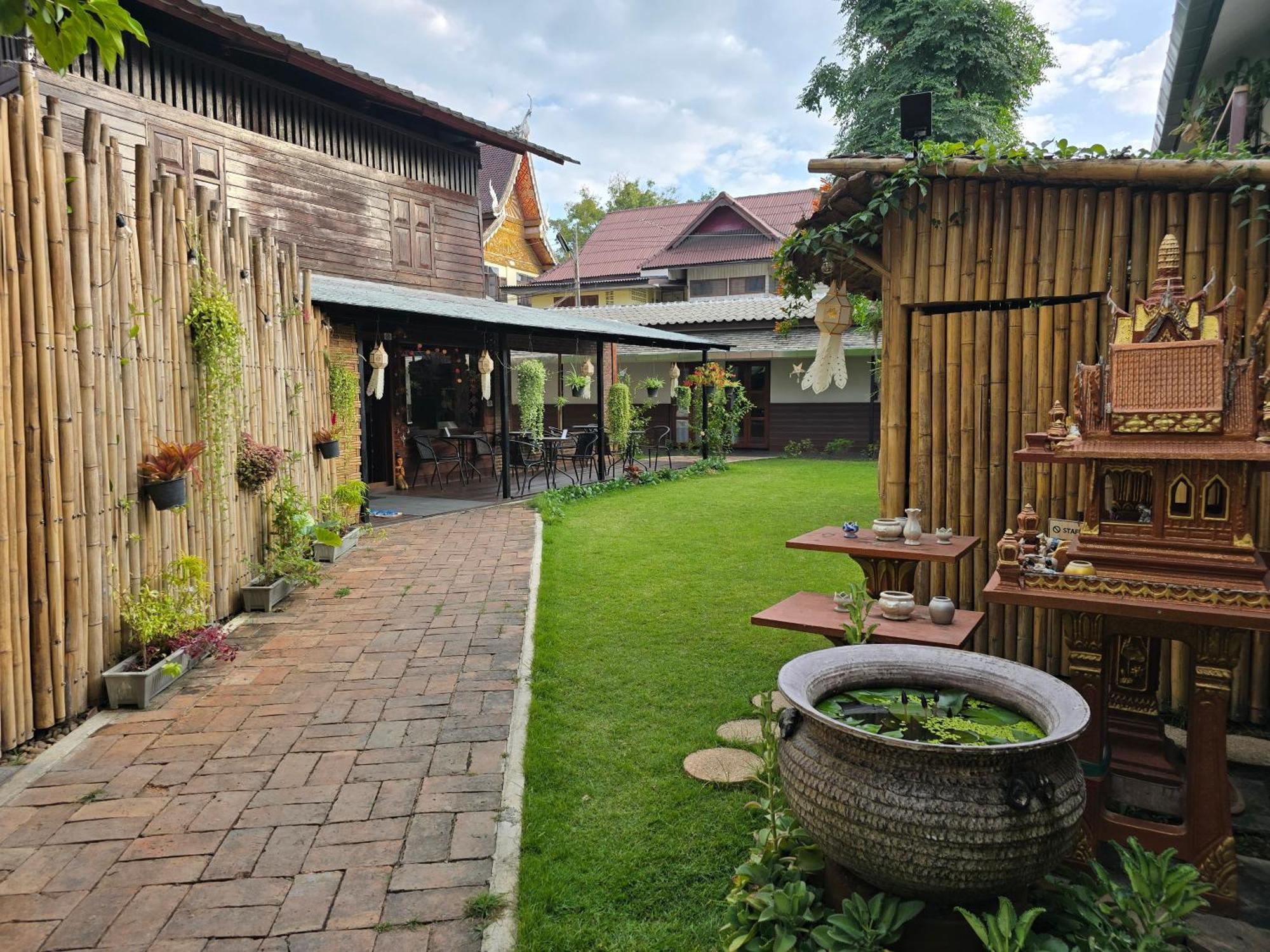 The Old City Rooms Chiang Mai Luaran gambar